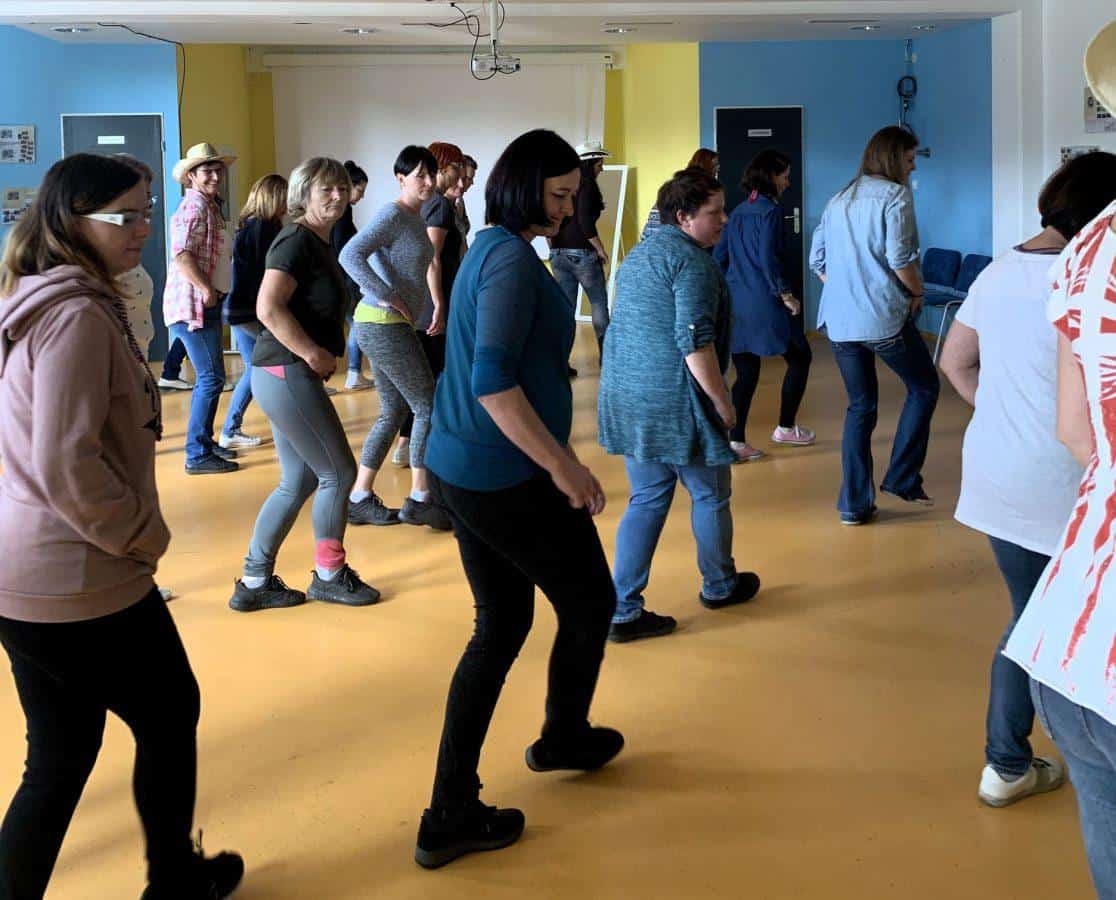 Brezplačen tečaj plesa v Dravogradu