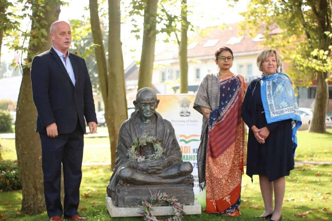 V Slovenj Gradcu s slovesnostjo počastili Gandhijev rojstni dan (VIDEO in FOTO)