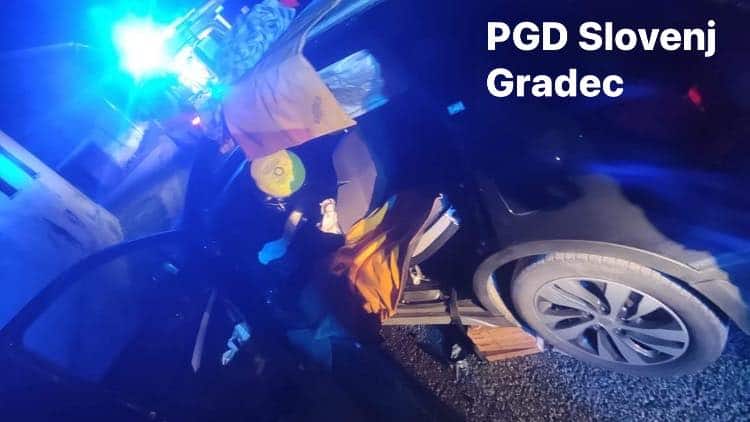 Mislinja: Po trčenju dveh vozil poškodovani osebi prepeljali v SB Slovenj Gradec