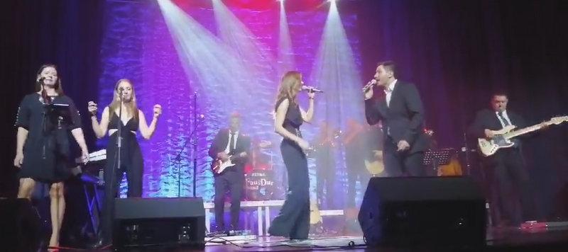 FaušDur Band v KC Ravne navdušil obiskovalce (VIDEO)