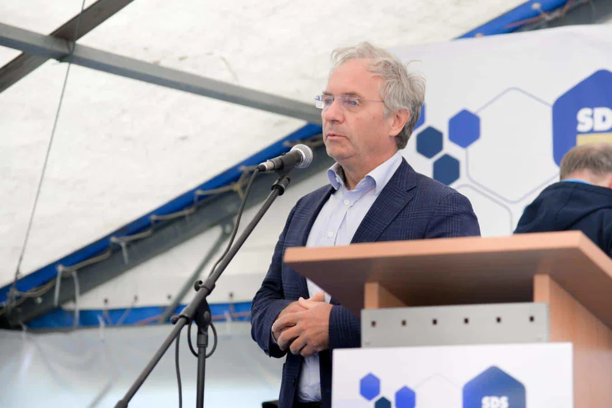 Hojs: V operativnem centru policije med protestom nisem dajal nikakršnih navodil