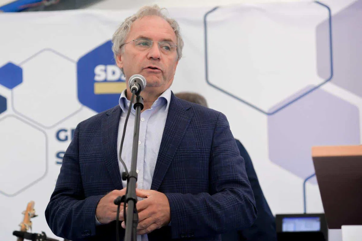 Hojs: Slovenija lahko v pomoč Ukrajini zagotovi prostor za do 200.000 beguncev