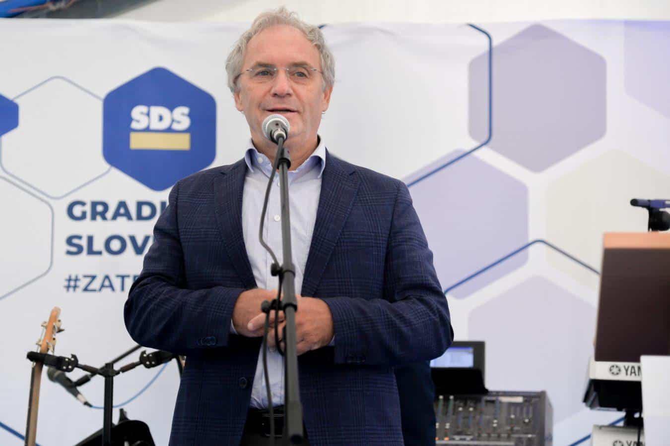 Hojs in Matoz kritično do po njunem nezakonite odredbe za hišno preiskavo