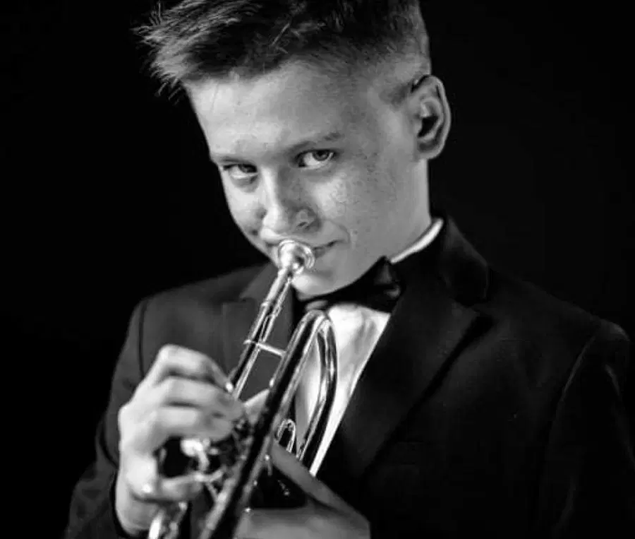 Korošec Anej Gorenjak na tekmovanju v Ameriki požel velik uspeh. V New York ga čaka še samostojni recital