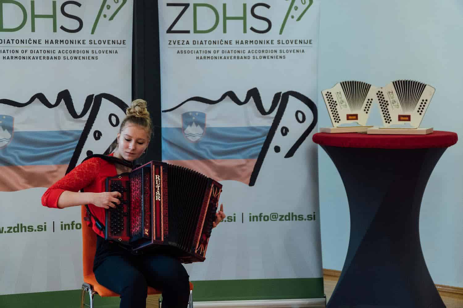 Na letošnjem državnem tekmovanju slavili Danaja Grebenc in Tjaša Lesjak