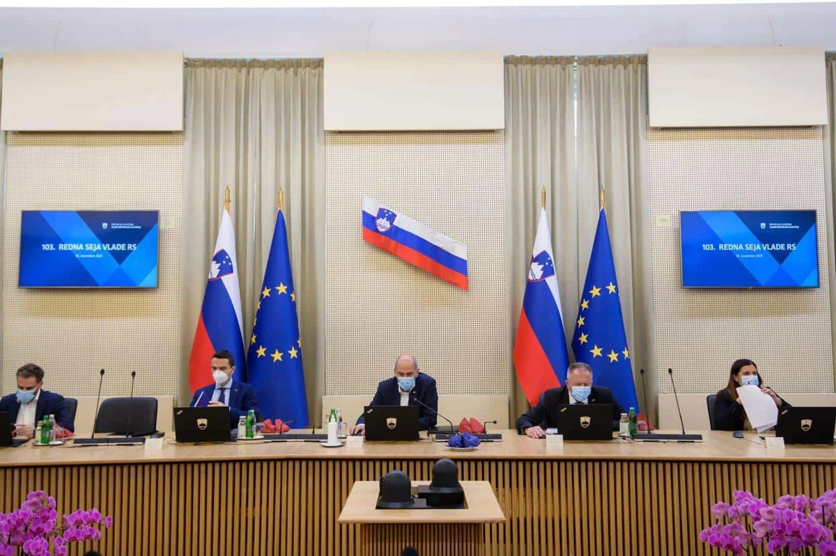 Vlada sprejela nove ukrepe za preprečevanje ponovnih izbruhov in širjenja okužb z nalezljivo boleznijo Covida-19