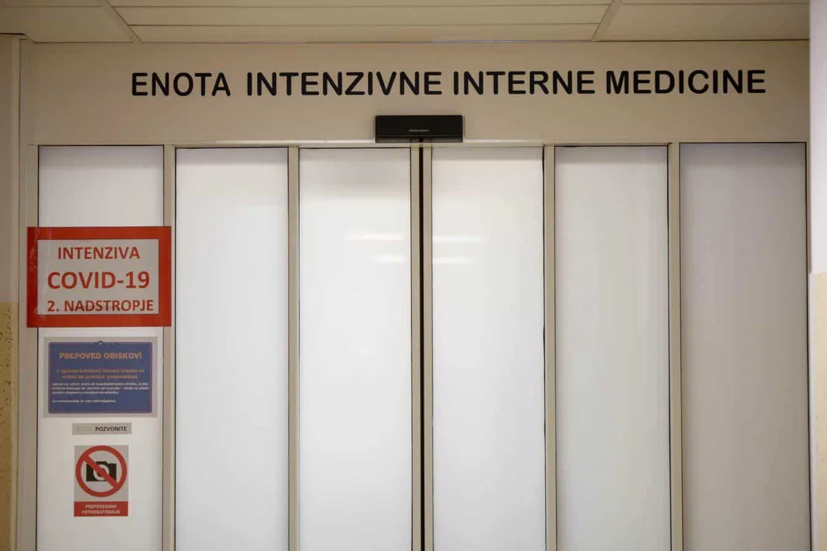 Na Koroškem v četrtek 26 novih okužb, v SB Slovenj Gradec zdravijo 45 covidnih bolnikov