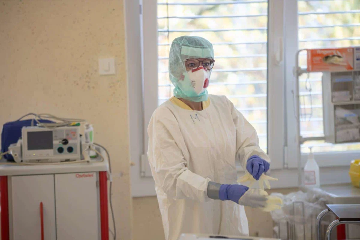 V torek na Koroškem 91 novih okužb, v SB Slovenj Gradec zdravijo 47 covidnih bolnikov