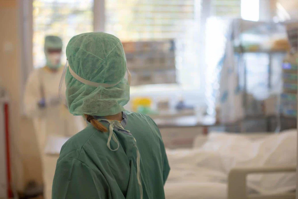 Na Koroškem v petek 55 novih okužb. V SB Slovenj Gradec število hospitaliziranih covidnih bolnikov padlo pod 40