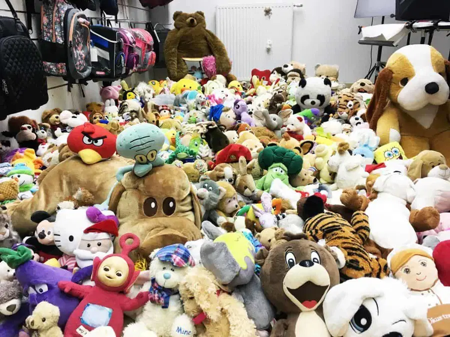 Obdarite vaše prijatelje in sodelujte pri dobrodelni akciji Darilo za prijatelja