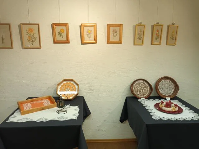 V Dravogradu na ogled razstava klekljanih čipk (FOTO)