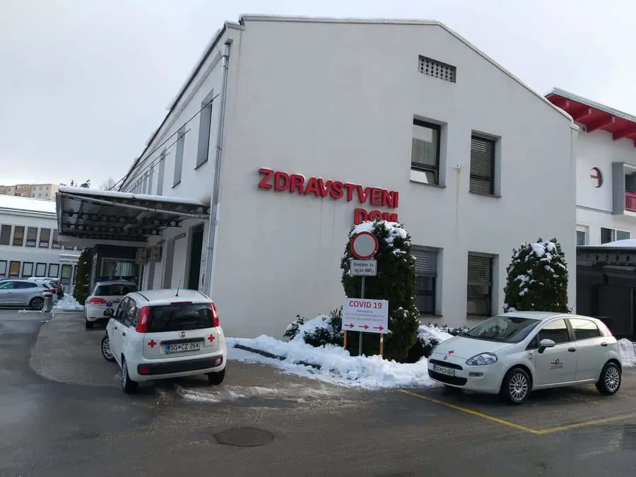 Bešič Loredan zavrnil očitke o krčenju mreže nujne medicinske pomoči. Gre za delovni dokument, ki "ni bil mišljen za širšo javnost"