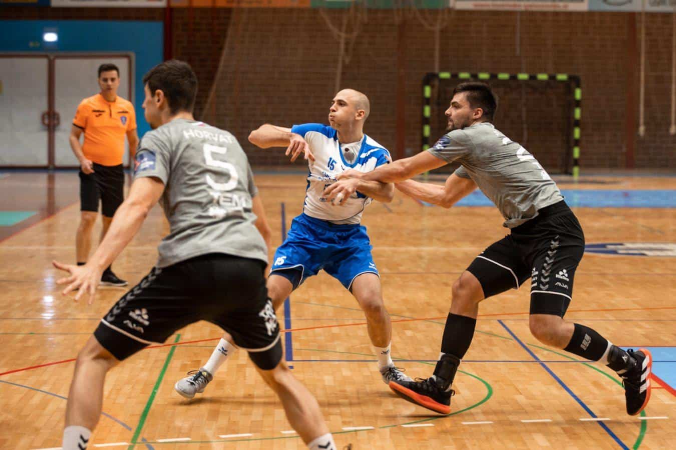 Dolenjski rokometaši odpor žilavih Korošcev zlomili šele v zadnjem obdobju tekme