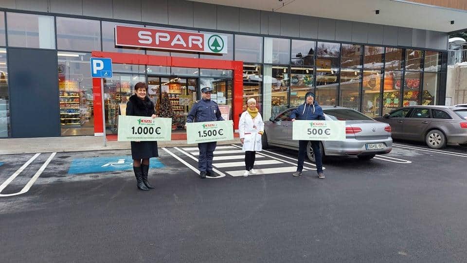 Sparova dobrodelna donacija: Kupci največ žetonov namenili PGD Ravne na Koroškem