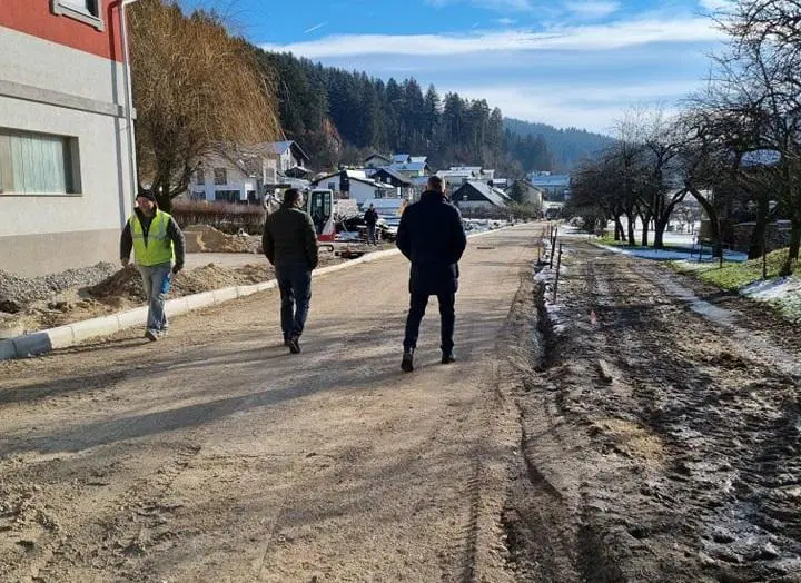 Izgradnja varne šolske poti Pameče-Troblje in Gradišče