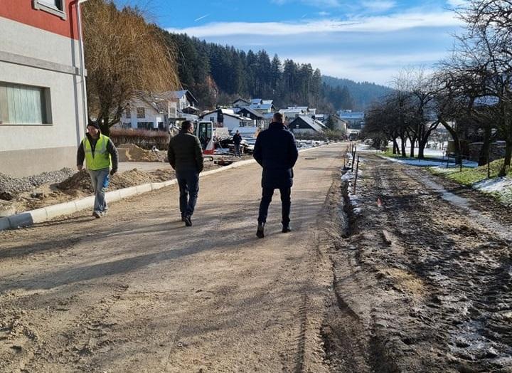 Izgradnja varne šolske poti Pameče-Troblje in Gradišče