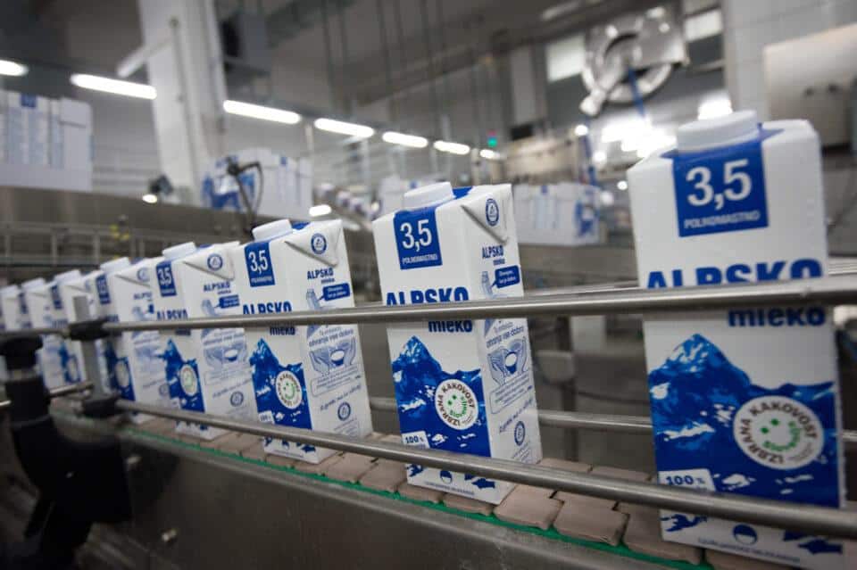 Na Mercatorjevih policah ni več alpskega mleka. To je razlog