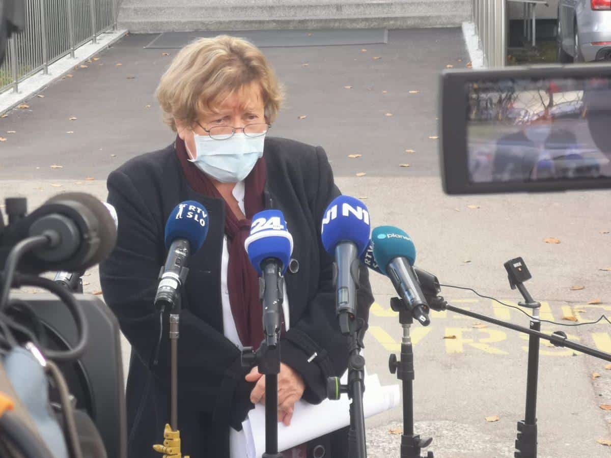 Tatjana Lejko Zupanc: Ob trenutni hitrosti širjenja različice se bo t. i. lockdown zgodil spontano
