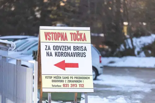 V ponedeljek na Koroškem 62 novih okužb