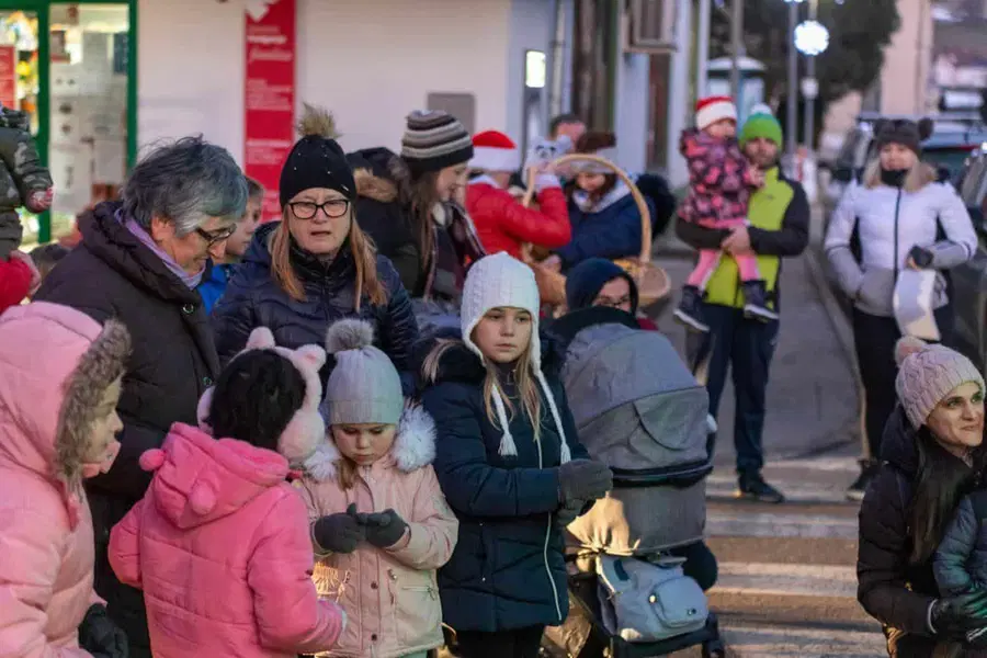Božiček včeraj razveselil tudi krajane Podgorja (FOTO)