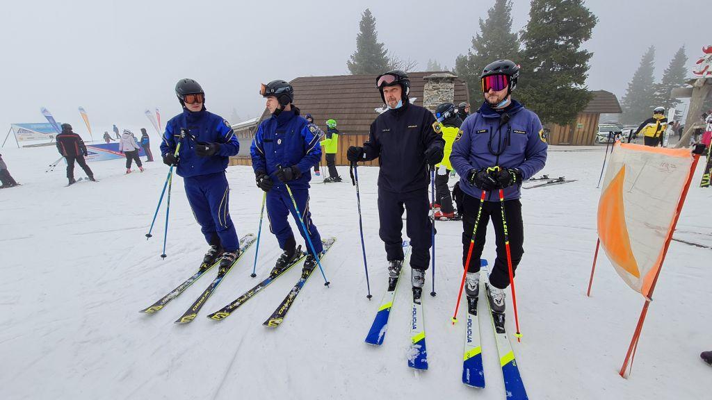 Hrvaška policista bosta pomagala zagotavljati varnost tudi na Kopah