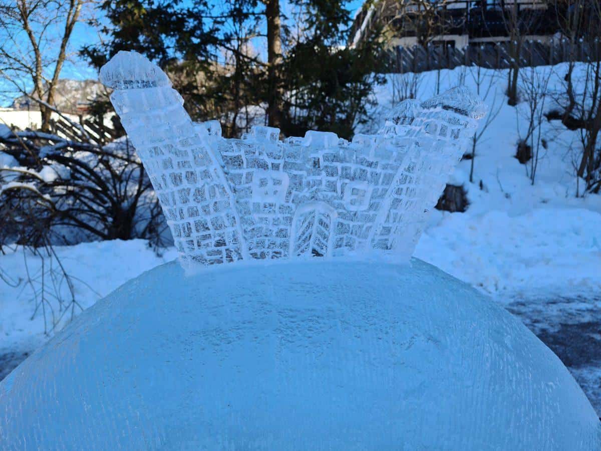 V Črni ob 30. gradnji snežnih gradov tudi poklon začetnikom