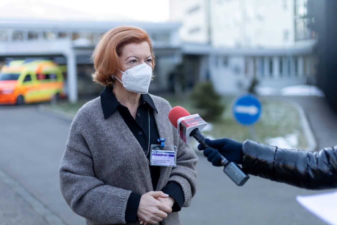 Kapacitete SB Slovenj Gradec skoraj polno zasedene. "Vsi tisti, ki niso prihajali prej, prihajajo zdaj težje bolni" (VIDEO)