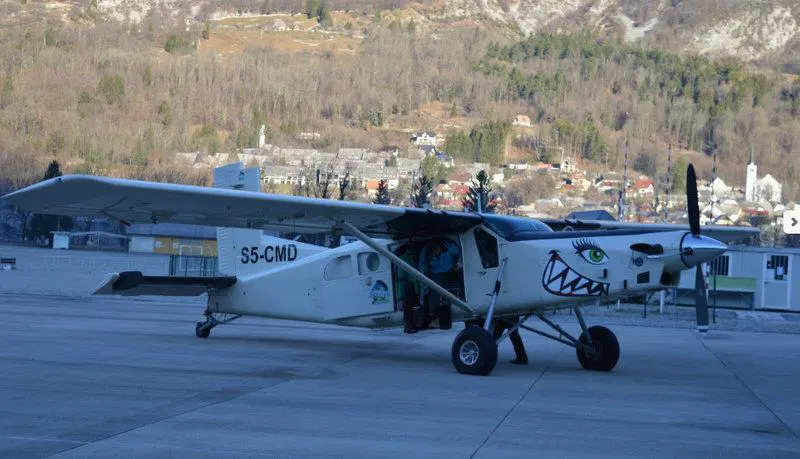 Župan Bovca koroškemu podjetju hvaležen za prijavo na razpis in odločitev za prevzem upravljanja letališča. Kaj pa civilna iniciativa?