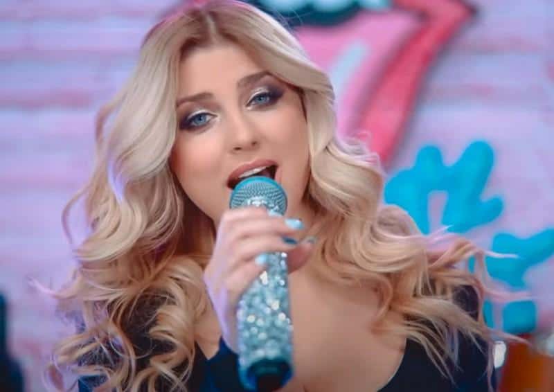 Nastja Gabor predstavlja novo pesem z naslovom Jaz in ti (VIDEO)