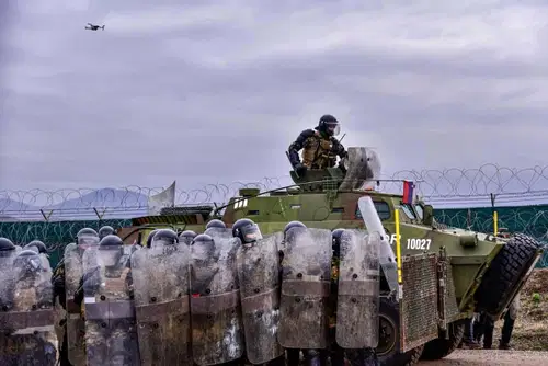 Korošci v okviru kontingenta na Kosovu opravljajo najrazličnejše zadolžitve (FOTO)
