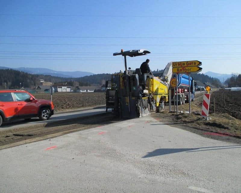 MO Slovenj Gradec: Datum, ki ga zapisujemo v zgodovino. Začela se je gradnja težko pričakovanega in nujno potrebnega pločnika Podgorje (FOTO)