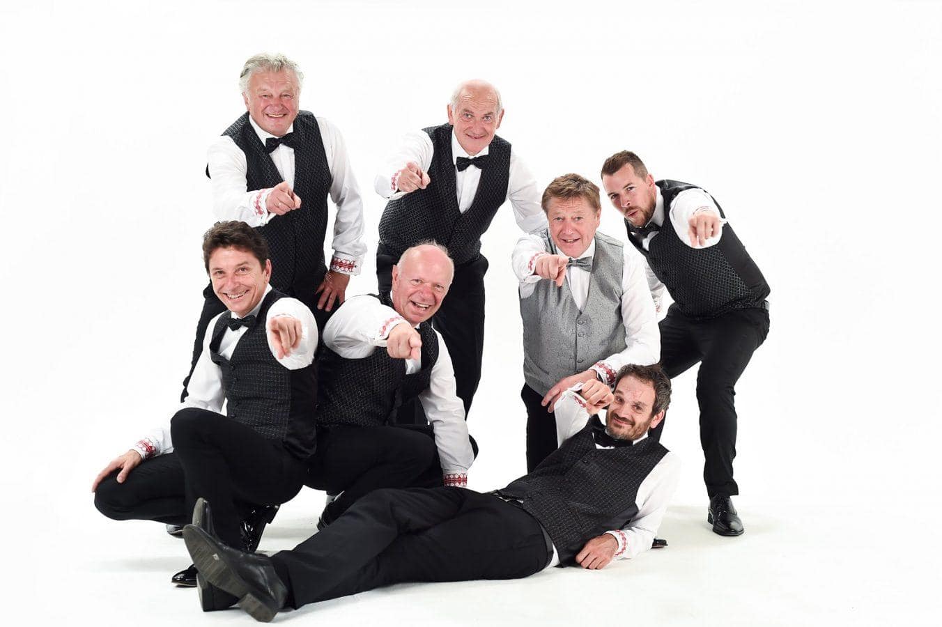 V Vuzenici koncert Prifarskih muzikantov, v Črni na ogled gledališka predstava. Vstop je prost