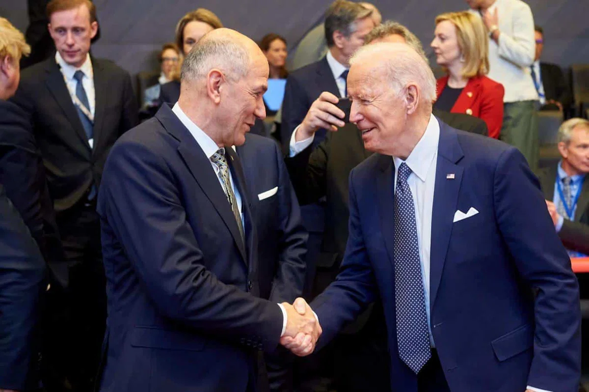 Janša: Odprava odvisnosti Evrope od ruskih energentov je vlak brez povratka. Biden: Rusijo bi morali izključiti iz skupine G20