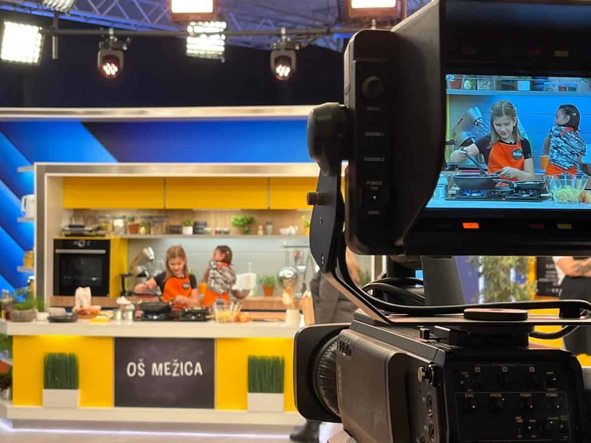 Mali šef Slovenije: Prvi zmagovalki sta Korošici, ki sta tudi najmlajši udeleženki šova