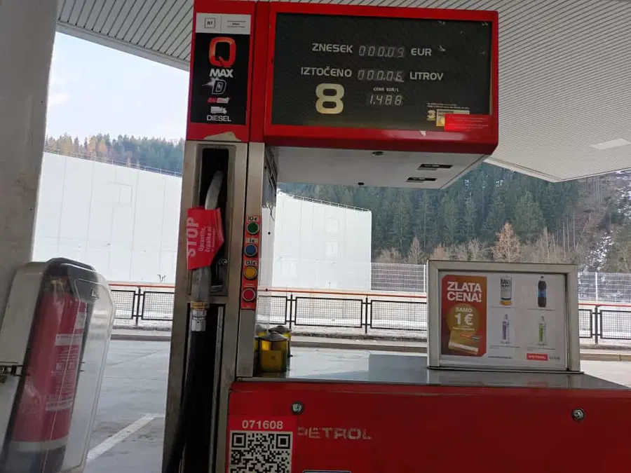 Gneča na črpalkah: Na Prevaljah zmanjkalo dizelskega goriva
