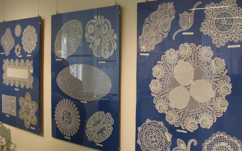 Ob 20. obletnici sekcije Lipa Ravne bodo klekljarice predstavile svoje izdelke