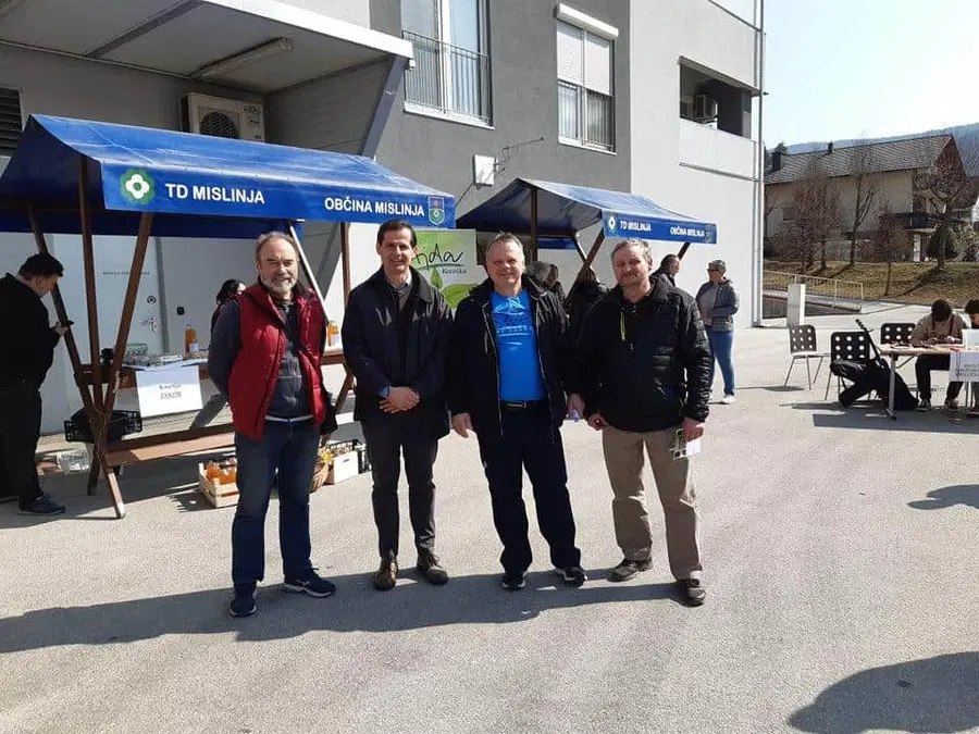 V Mislinji pripravili tržnico samooskrbe (FOTO)