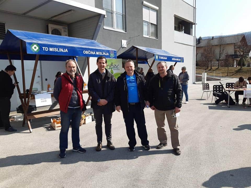 V Mislinji pripravili tržnico samooskrbe (FOTO)