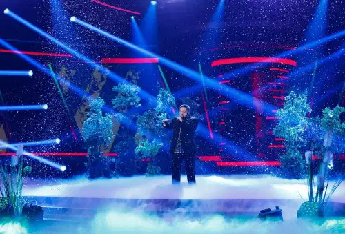 V prvi oddaji slavila Korošica Adrijana Kamnik kot Rag'n'Bone Man