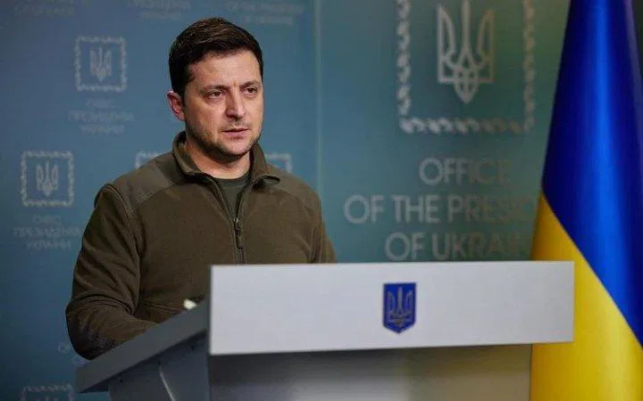 Zelenski: Natova zavrnitev vzpostavitve prepovedi letov "zelena luč" Putinu. "Če bo padla Ukrajina, bo padla vsa Evropa"