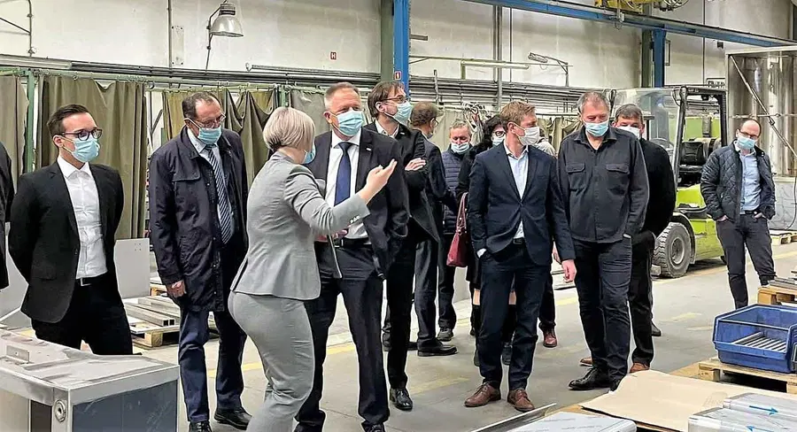 Minister Počivalšek s predstavniki koroških podjetij tudi o načrtovanih naložbah