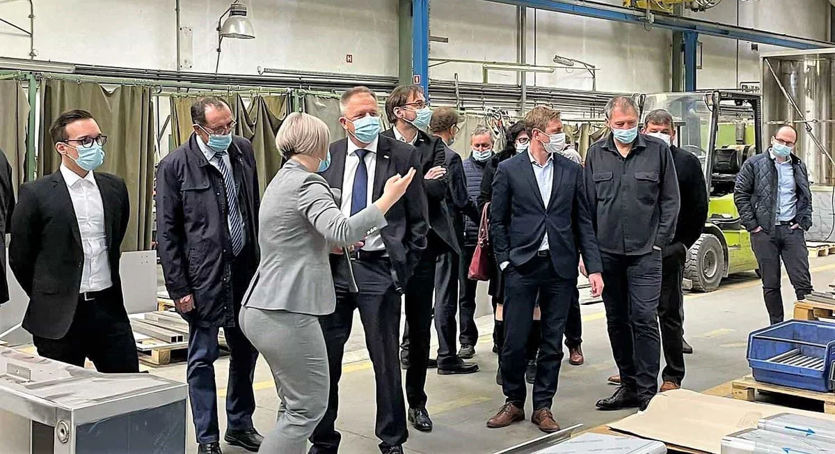 Minister Počivalšek s predstavniki koroških podjetij tudi o načrtovanih naložbah