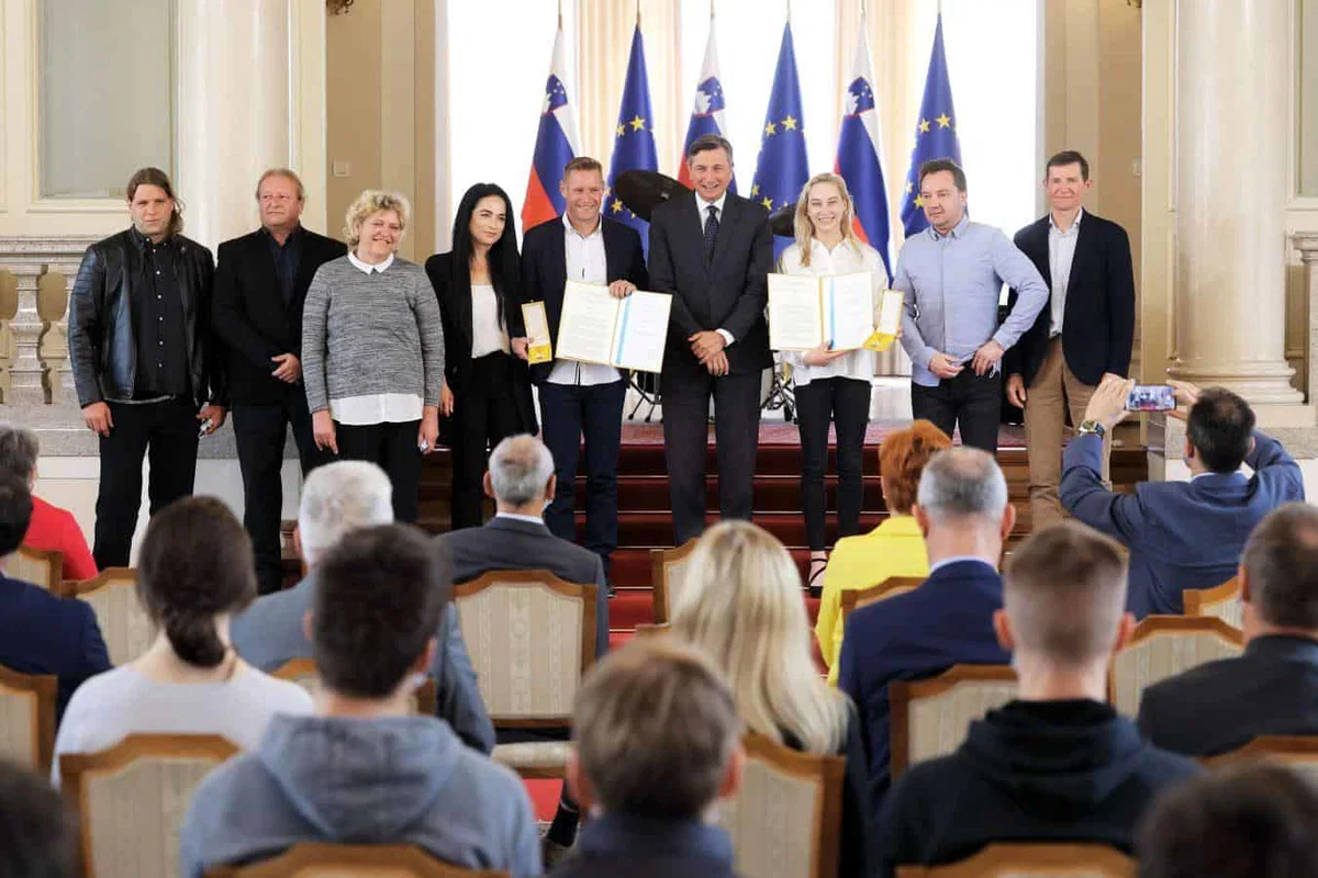 Pahor odlikoval Janjo Garnbret in Benjamina Savška (FOTO)