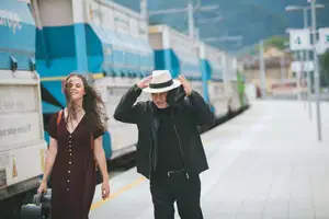 (VIDEO) Ljubezen v besedi in glasbi: Ditka in Feri Lainšček prihajata na Prevalje