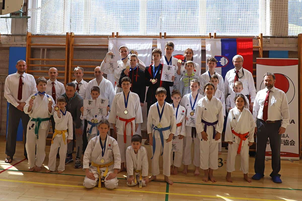 Korošci do številnih odličij na prvem turnirju JKA karateja 2022