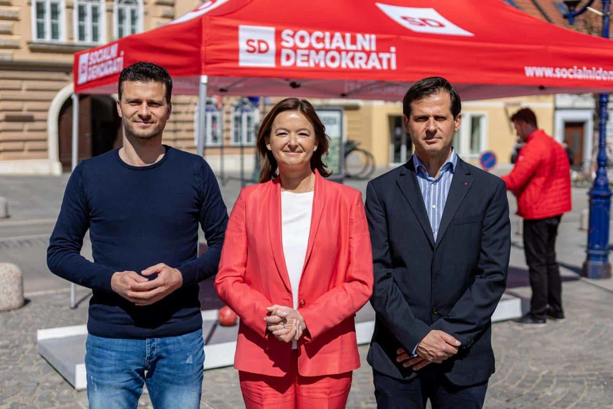 Člani SD na Koroškem nagovorili volivce: "Pripravljeni smo na vodenje Slovenije v zahtevnih časih, da uresničimo velike spremembe" (VIDEO in FOTO)