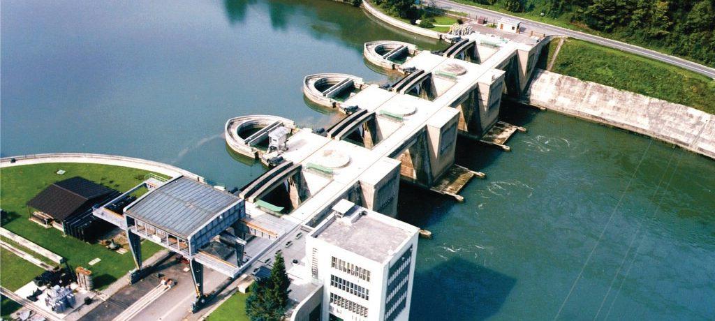 Zaradi del na hidroelektrarni Vuhred več mesecev onemogočen prehod čez elektrarno