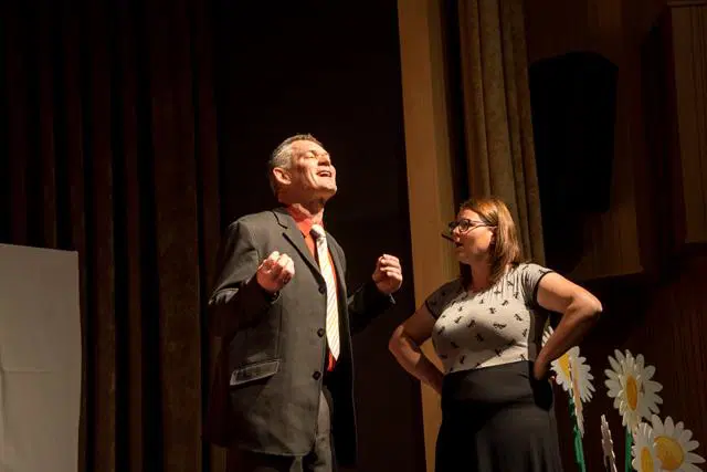 Ob odprtju Tedna vseživljenskega učenja je v Kulturnem domu Slovenj Gradec nastopila dramska skupina Kulturnega društva Črneče (FOTO)