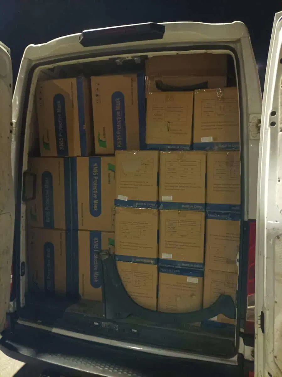 Zloraba prevoza humanitarne pomoči za tihotapljenje cigaret