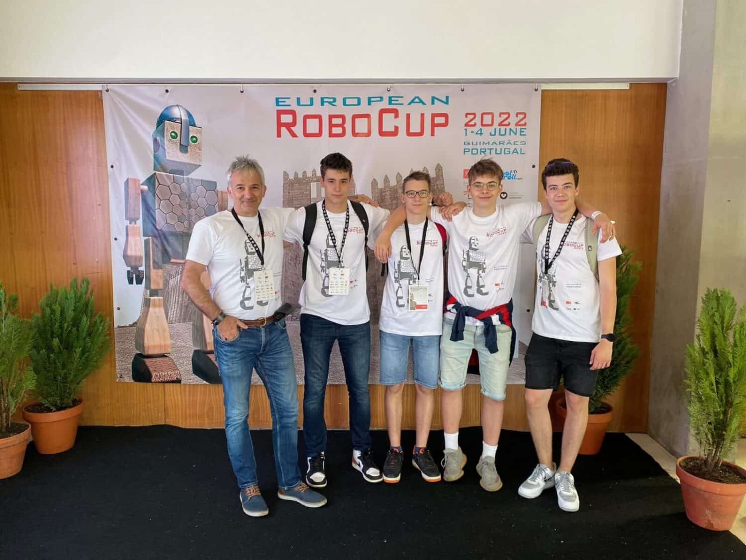 Na evropsko tekmovanje iz robotike tudi dijaki Gimnazije Slovenj Gradec